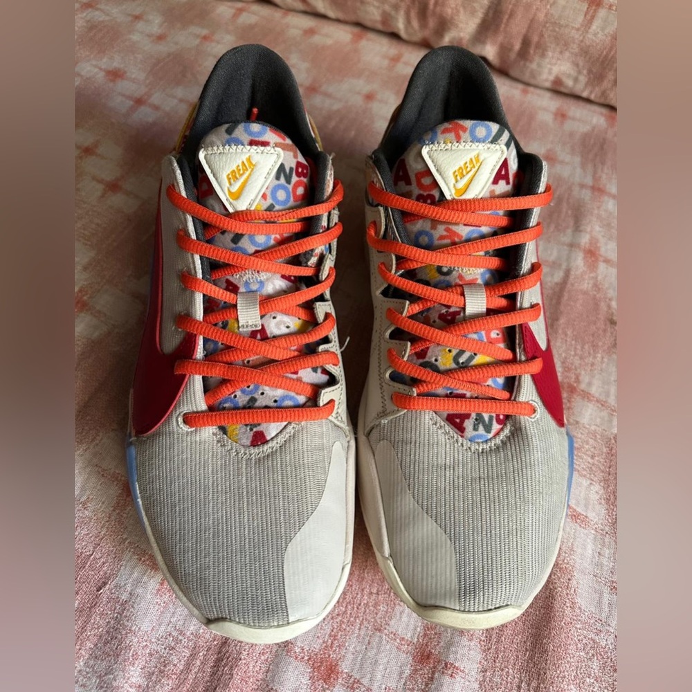 Nike Multicolor Sneakers with Red Accents